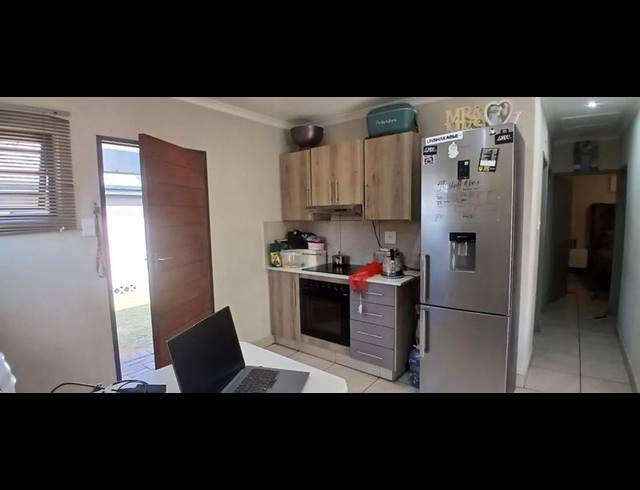 3 BEDROOM HOUSE FOR SALE IN ALBERTSDAL